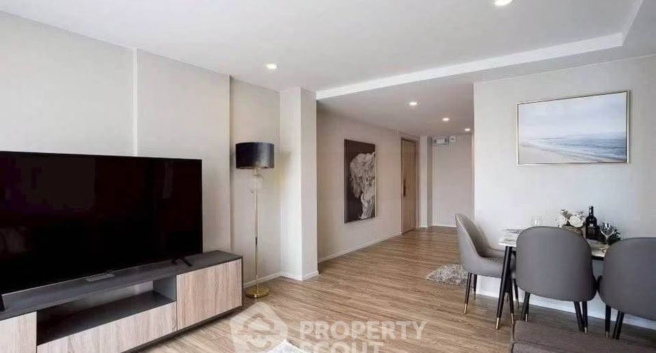 For sale 2 bedrooms condo in Sathon, Bangkok