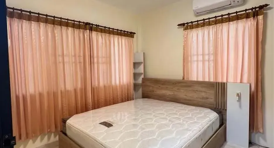 À louer 3 chambres maison à Mueang Chiang Mai, Chiang Mai
