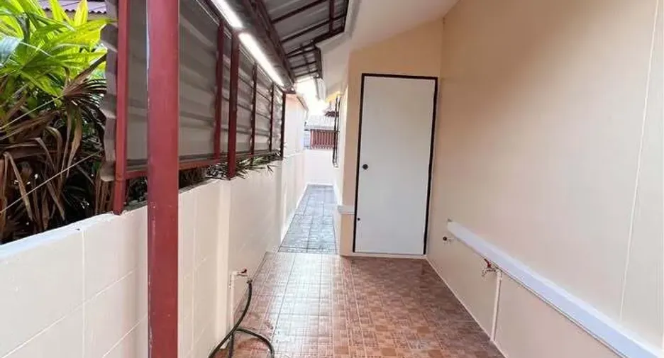 À louer 3 chambres maison à Mueang Chiang Mai, Chiang Mai
