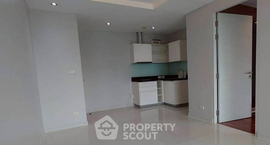 For sale 1 bed apartment in Watthana, Bangkok