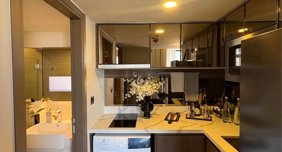 For rent and for sale 2 bedrooms condo in Watthana, Bangkok