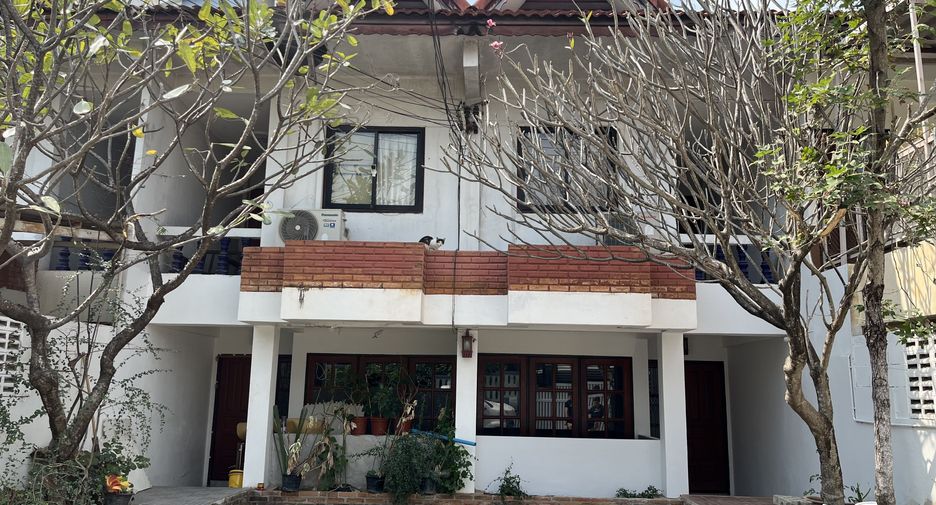 For rent 2 bedrooms house in Mueang Chiang Mai, Chiang Mai