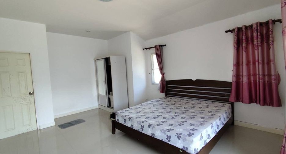 For rent 3 bedrooms house in San Sai, Chiang Mai