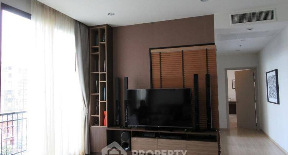 For sale 4 bedrooms condo in Watthana, Bangkok