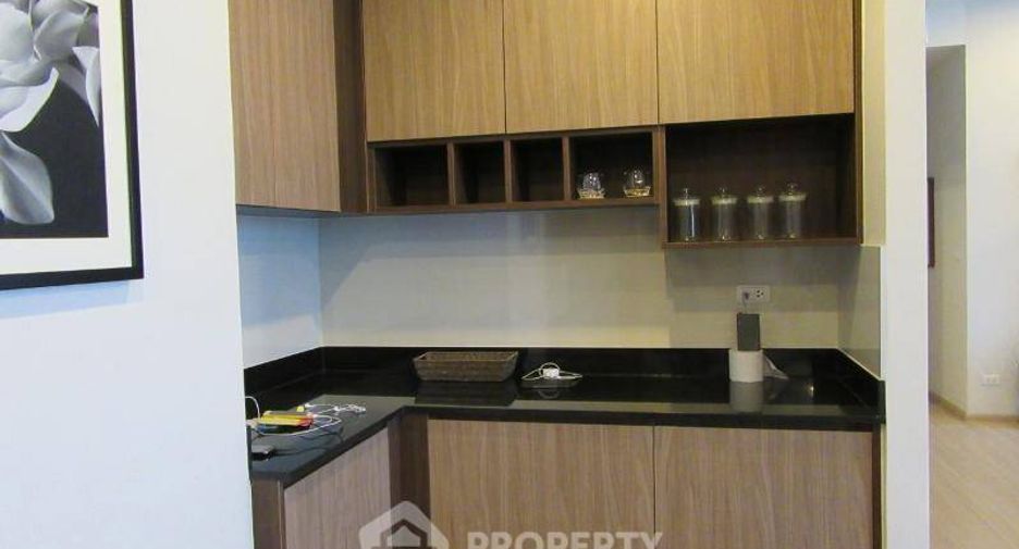 For sale 4 bedrooms condo in Watthana, Bangkok