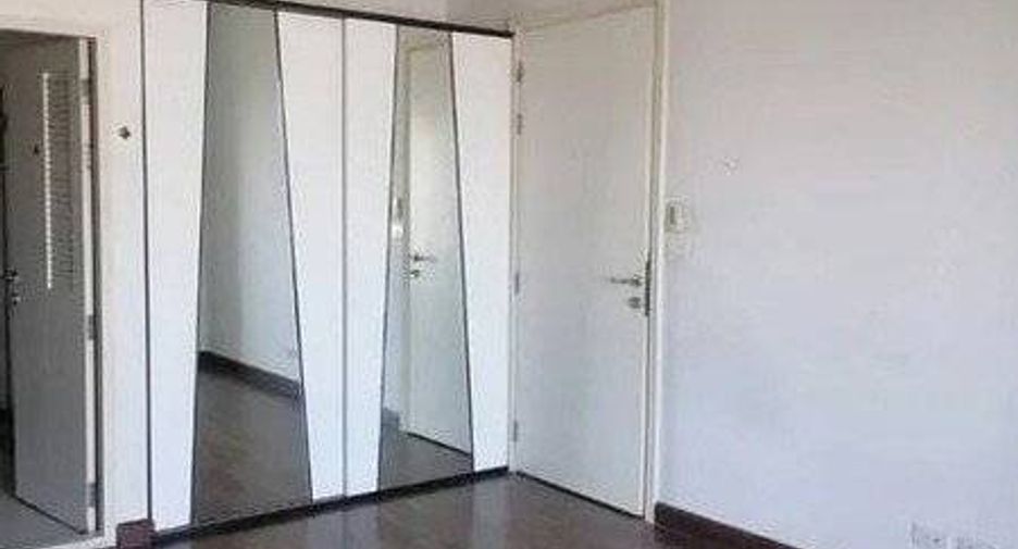 Condo en venta de 2 habitaciones en Bang Kapi, Bangkok