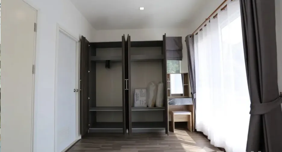 For rent 3 bedrooms townhouse in Mueang Chiang Mai, Chiang Mai