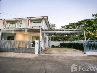 For rent 3 bedrooms townhouse in Mueang Chiang Mai, Chiang Mai