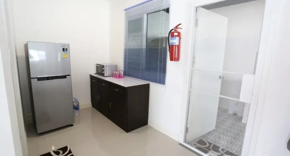 For rent 3 bedrooms townhouse in Mueang Chiang Mai, Chiang Mai