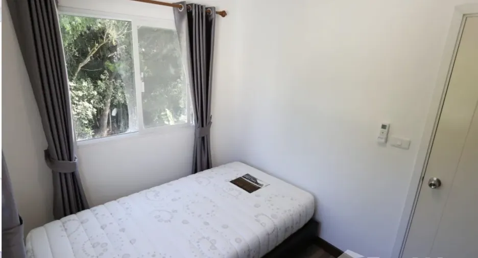 For rent 3 bedrooms townhouse in Mueang Chiang Mai, Chiang Mai