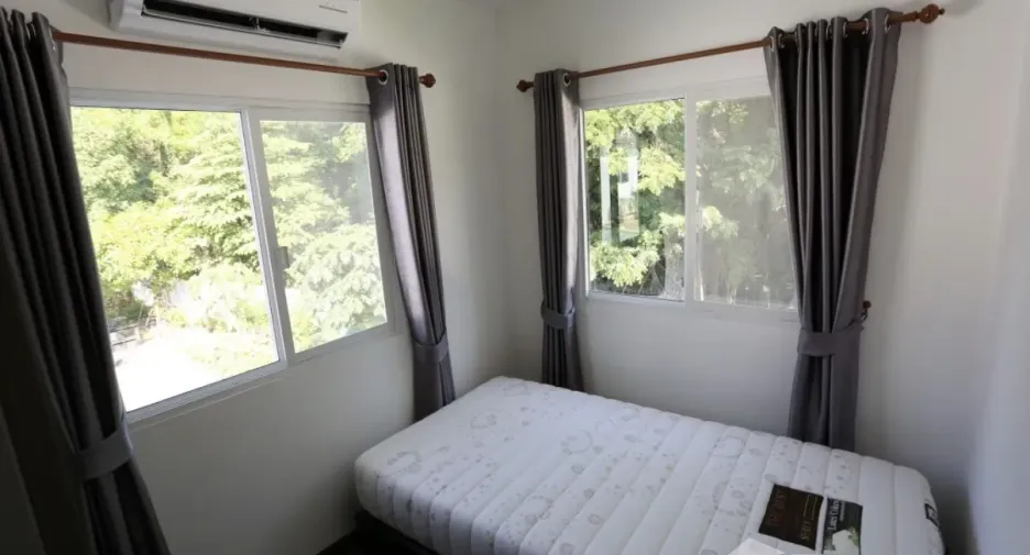 For rent 3 bedrooms townhouse in Mueang Chiang Mai, Chiang Mai