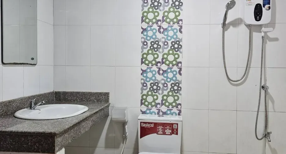 For rent 2 bedrooms townhouse in Mueang Chiang Mai, Chiang Mai