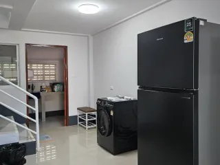 For rent 2 bedrooms townhouse in Mueang Chiang Mai, Chiang Mai