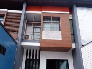 For rent 2 bedrooms townhouse in Mueang Chiang Mai, Chiang Mai