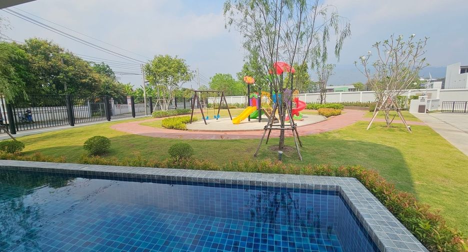 For rent 3 bedrooms townhouse in Mueang Chiang Mai, Chiang Mai