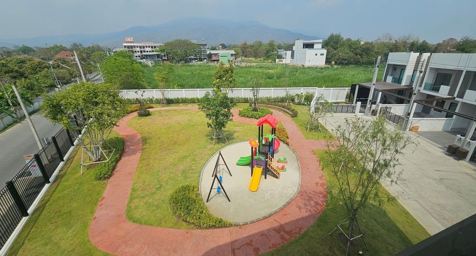 For rent 3 bedrooms townhouse in Mueang Chiang Mai, Chiang Mai