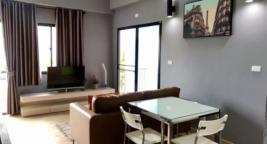 For rent 3 bedrooms townhouse in Mueang Chiang Mai, Chiang Mai