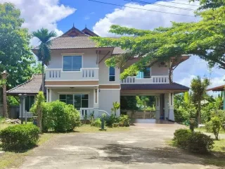 Casa en alquiler de 4 habitaciones en Mae Rim, Chiang Mai