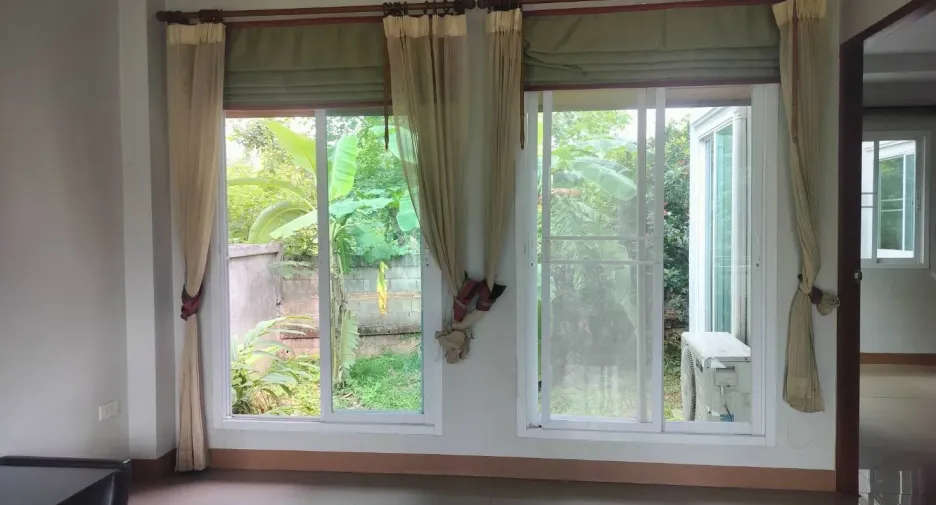 Casa en alquiler de 4 habitaciones en Mae Rim, Chiang Mai