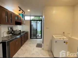 For rent 2 bedrooms townhouse in Mueang Chiang Mai, Chiang Mai