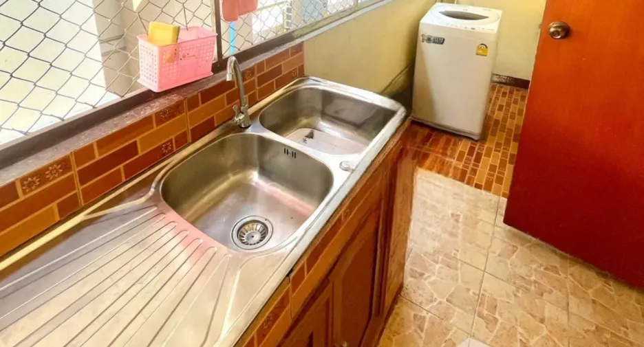For rent 2 bedrooms house in Mueang Chiang Mai, Chiang Mai