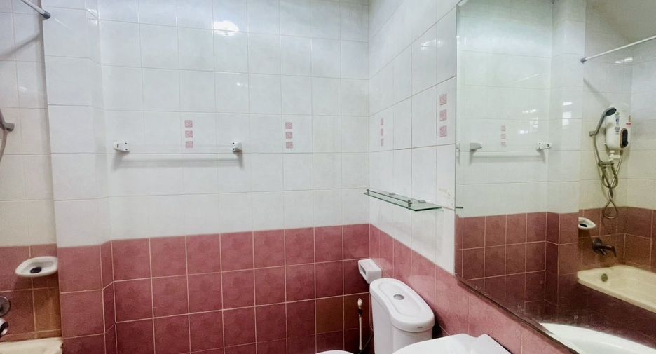 For rent 2 bedrooms house in Mueang Chiang Mai, Chiang Mai