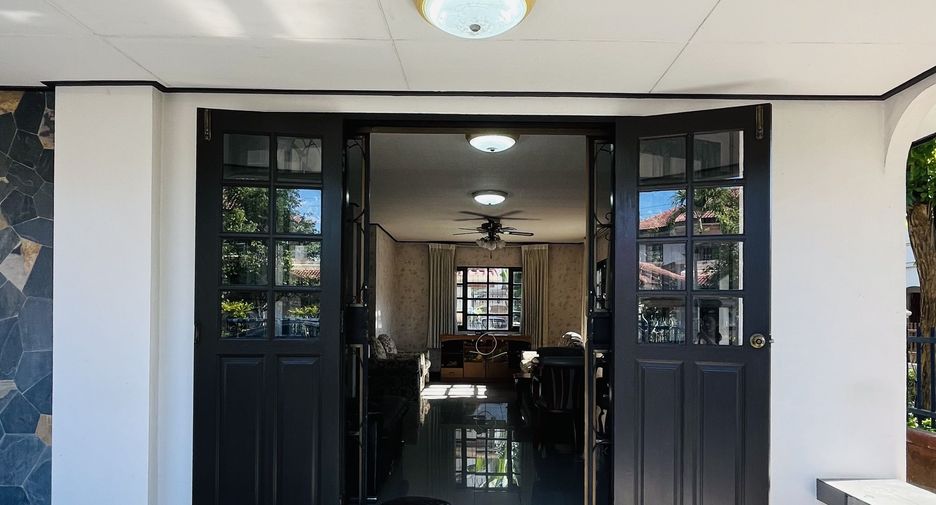 For rent 3 bedrooms house in San Sai, Chiang Mai