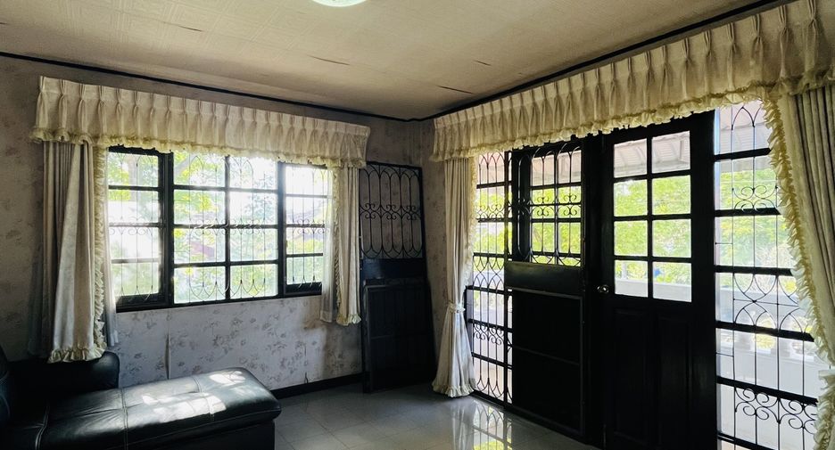 For rent 3 bedrooms house in San Sai, Chiang Mai