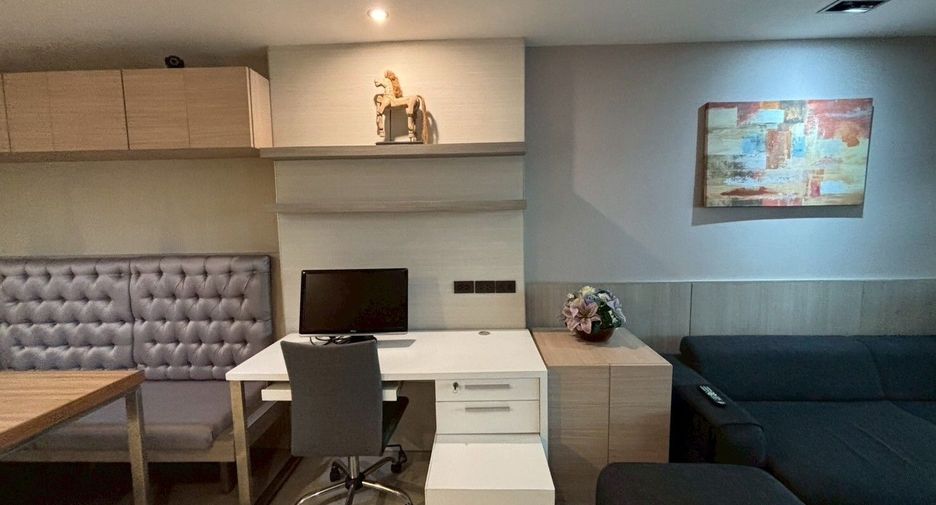 For rent 2 bedrooms townhouse in Mueang Chiang Mai, Chiang Mai