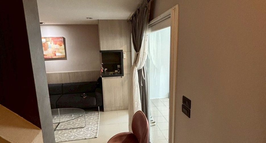 For rent 2 bedrooms townhouse in Mueang Chiang Mai, Chiang Mai