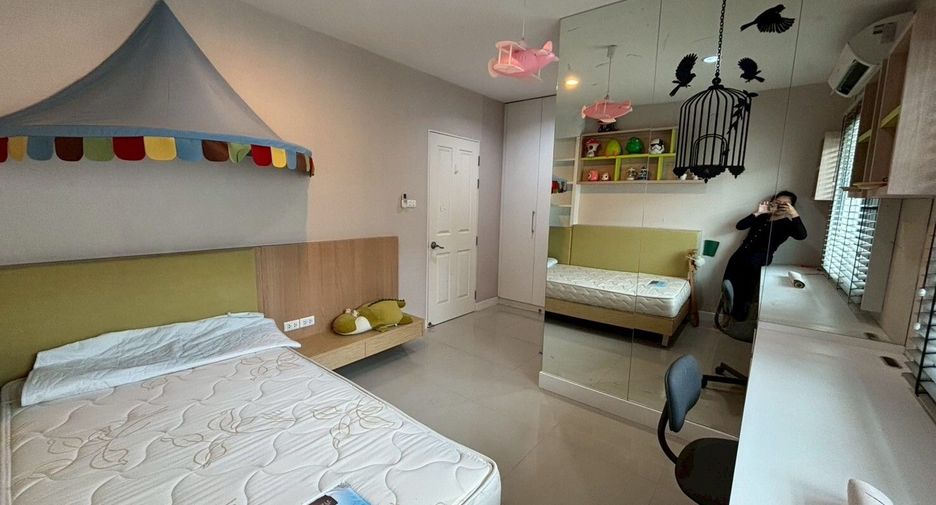 For rent 2 bedrooms townhouse in Mueang Chiang Mai, Chiang Mai