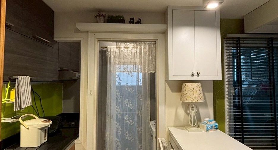 For rent 2 bedrooms townhouse in Mueang Chiang Mai, Chiang Mai