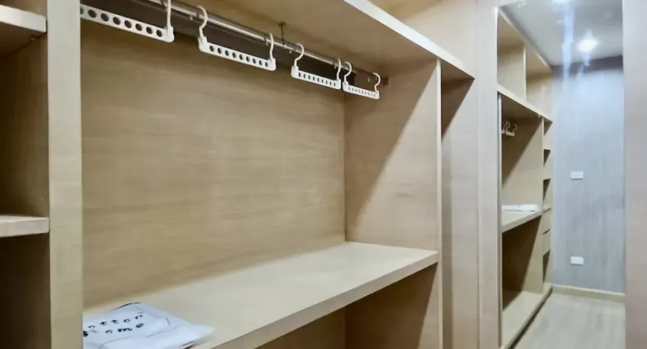 For rent 2 bedrooms townhouse in Mueang Chiang Mai, Chiang Mai