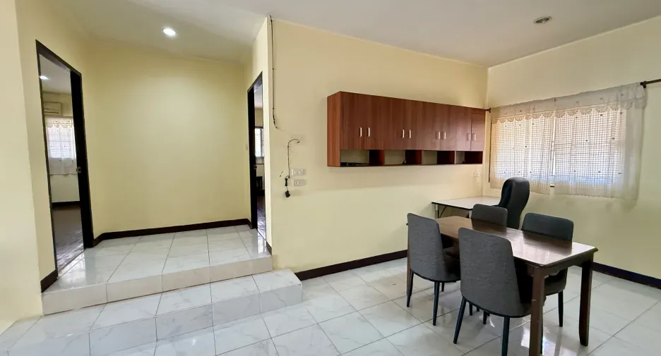 For rent 2 bedrooms house in Mueang Chiang Mai, Chiang Mai