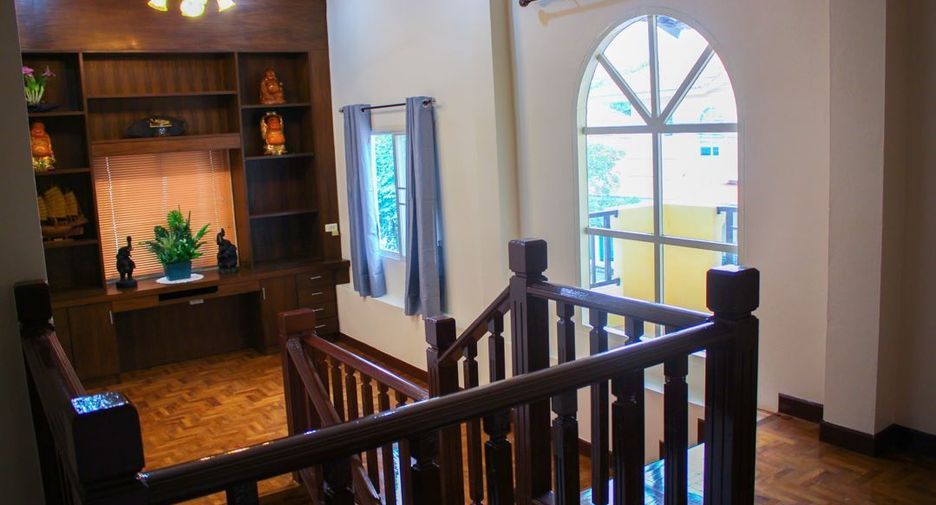 For rent 3 bedrooms house in Saraphi, Chiang Mai