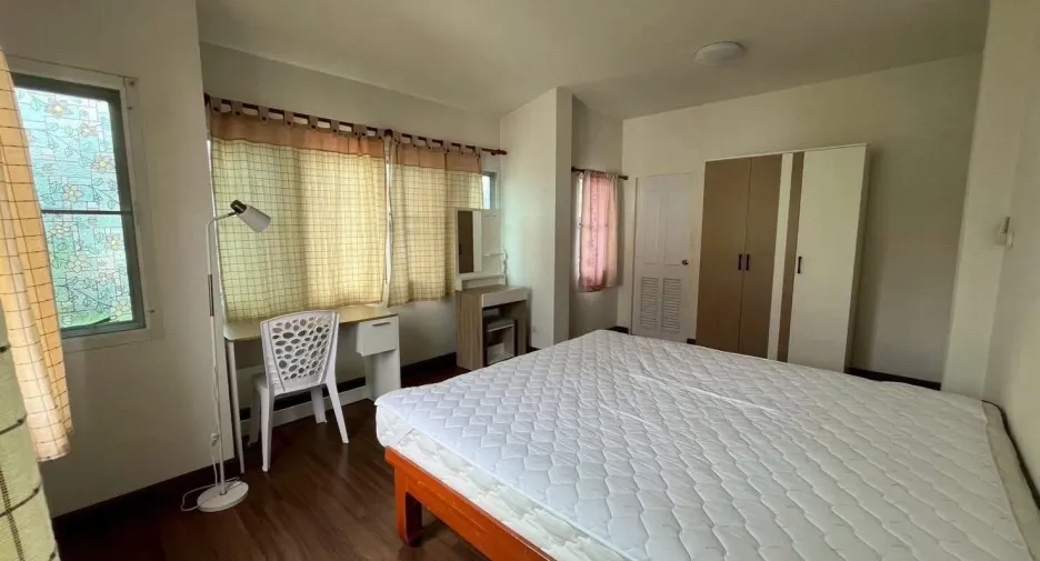 À louer 3 chambres maison à Doi Saket, Chiang Mai