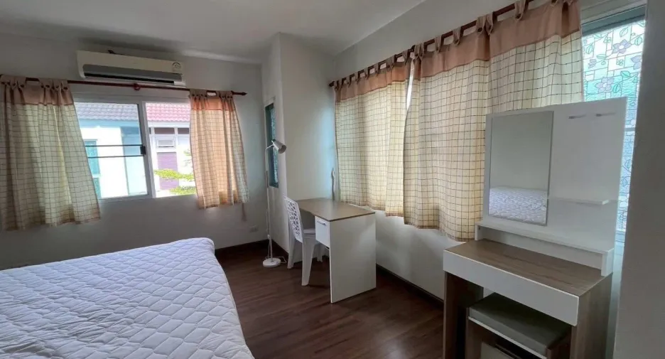 À louer 3 chambres maison à Doi Saket, Chiang Mai