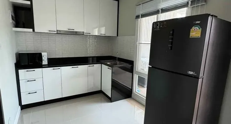 For rent 3 bedrooms townhouse in Mueang Chiang Mai, Chiang Mai