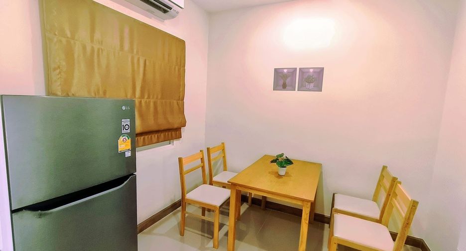 For rent 3 bedrooms townhouse in Mueang Chiang Mai, Chiang Mai