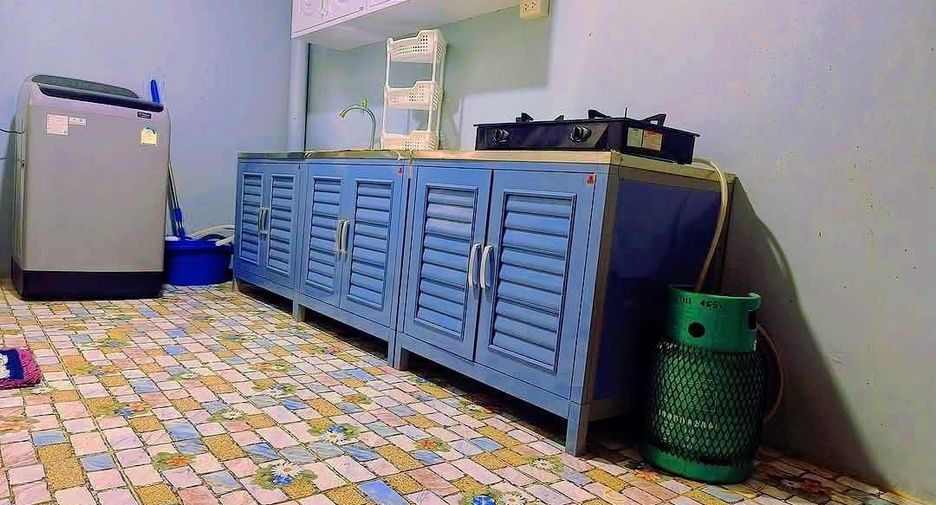 For rent 3 bedrooms townhouse in Mueang Chiang Mai, Chiang Mai