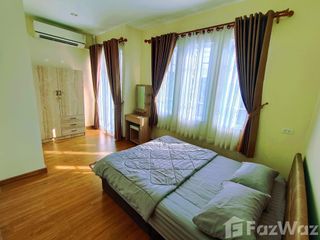 For rent 3 bedrooms townhouse in Mueang Chiang Mai, Chiang Mai