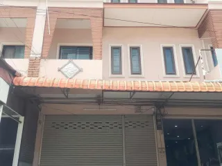 For rent 2 bedrooms townhouse in Mueang Chiang Mai, Chiang Mai