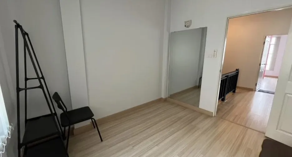 Reihenhaus zur Miete mit 3 Zimmer in Saraphi, Chiang Mai