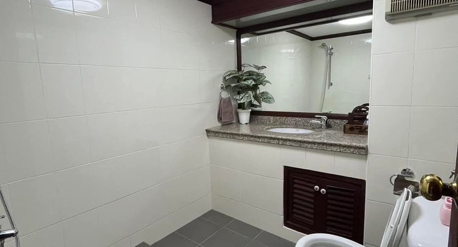 For rent studio condo in Mueang Chiang Mai, Chiang Mai