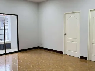 For sale 3 bedrooms house in Saraphi, Chiang Mai