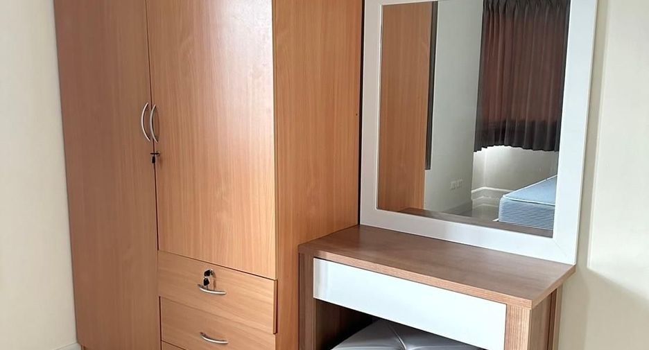 For rent 3 bedrooms townhouse in Mueang Chiang Mai, Chiang Mai