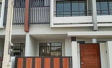 For rent 2 bedrooms townhouse in San Sai, Chiang Mai