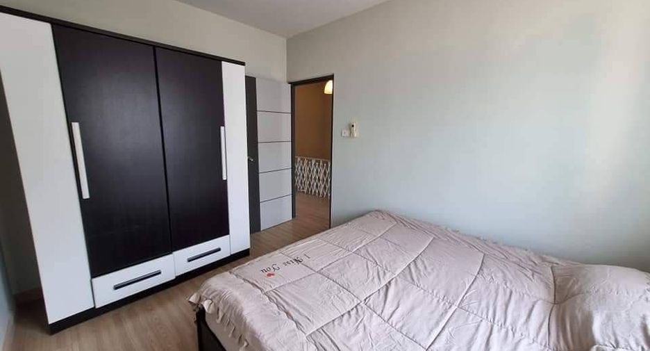 For rent 3 bedrooms townhouse in Mueang Chiang Mai, Chiang Mai