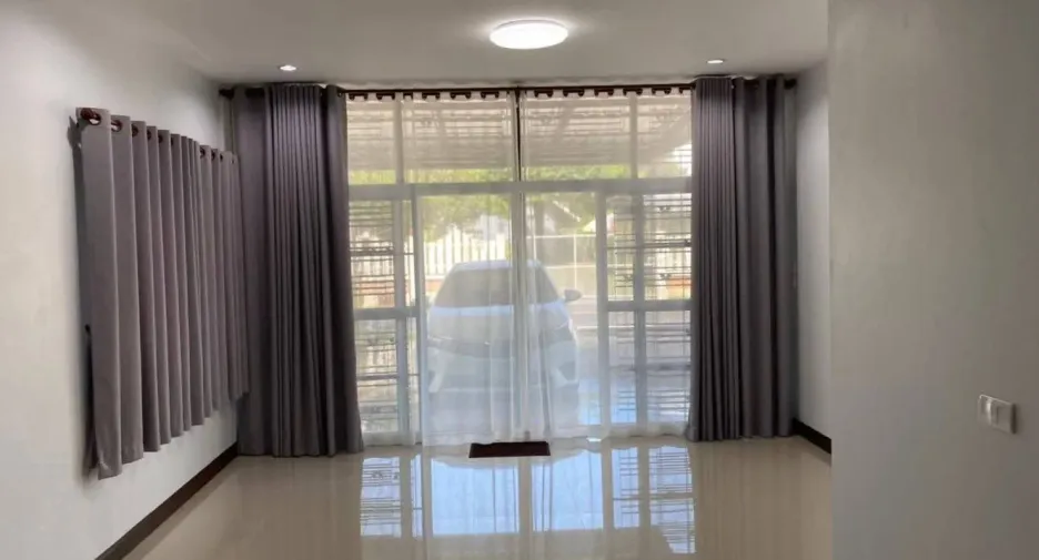 For rent 2 bedrooms retail Space in Mae Rim, Chiang Mai