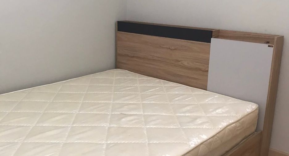 For rent 3 bedrooms townhouse in Saraphi, Chiang Mai